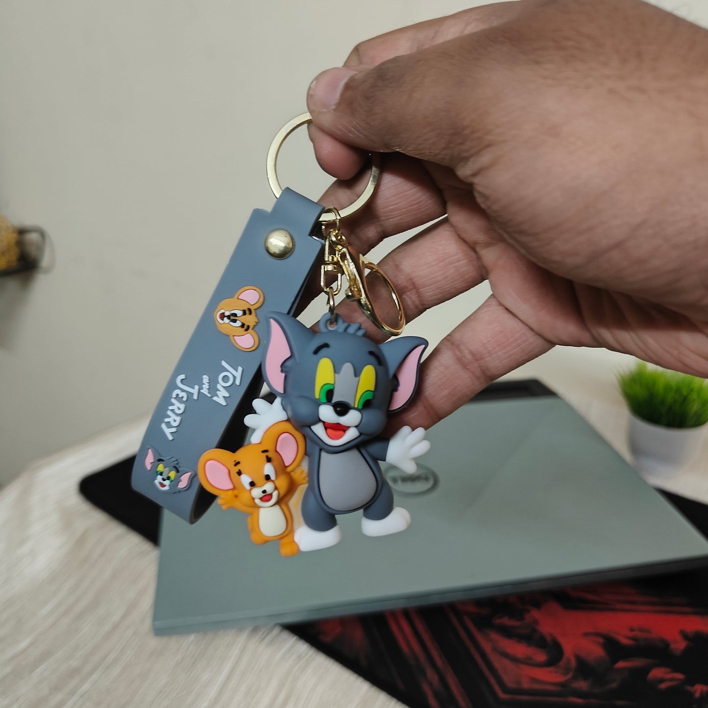 Tom and Jerry – Together Forever Duo Keychain - Otaku Haven