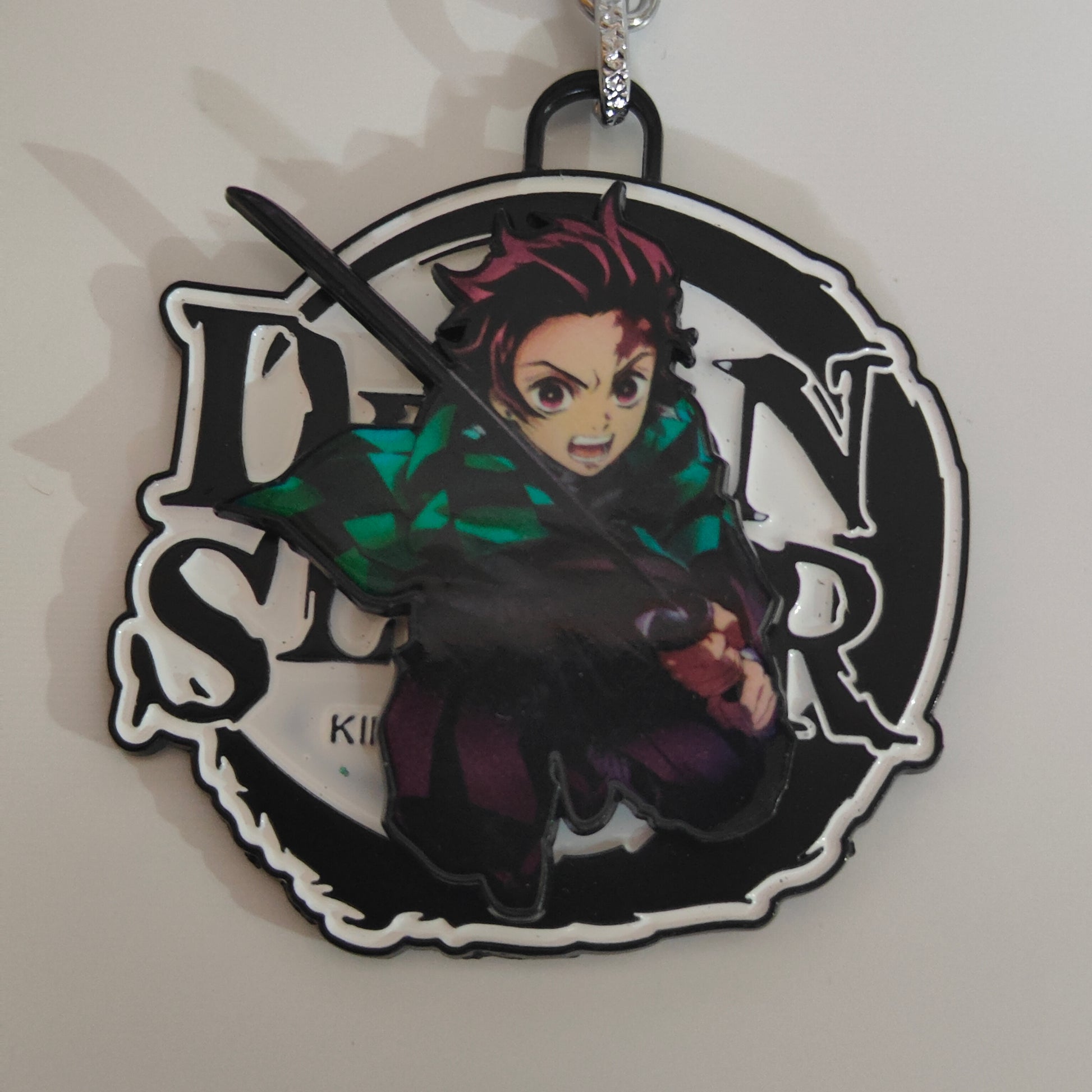 Tanjiro Kamado Spinning Metal Keychain – Iconic Attack Stance – Demon Slayer Merchandise - Otaku Haven