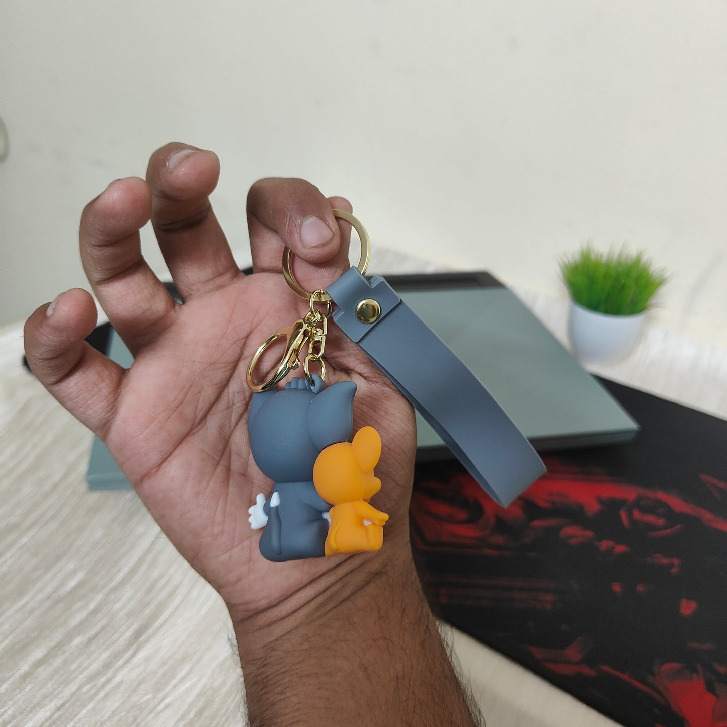 Tom and Jerry – Happy Chat Duo Keychain - Otaku Haven