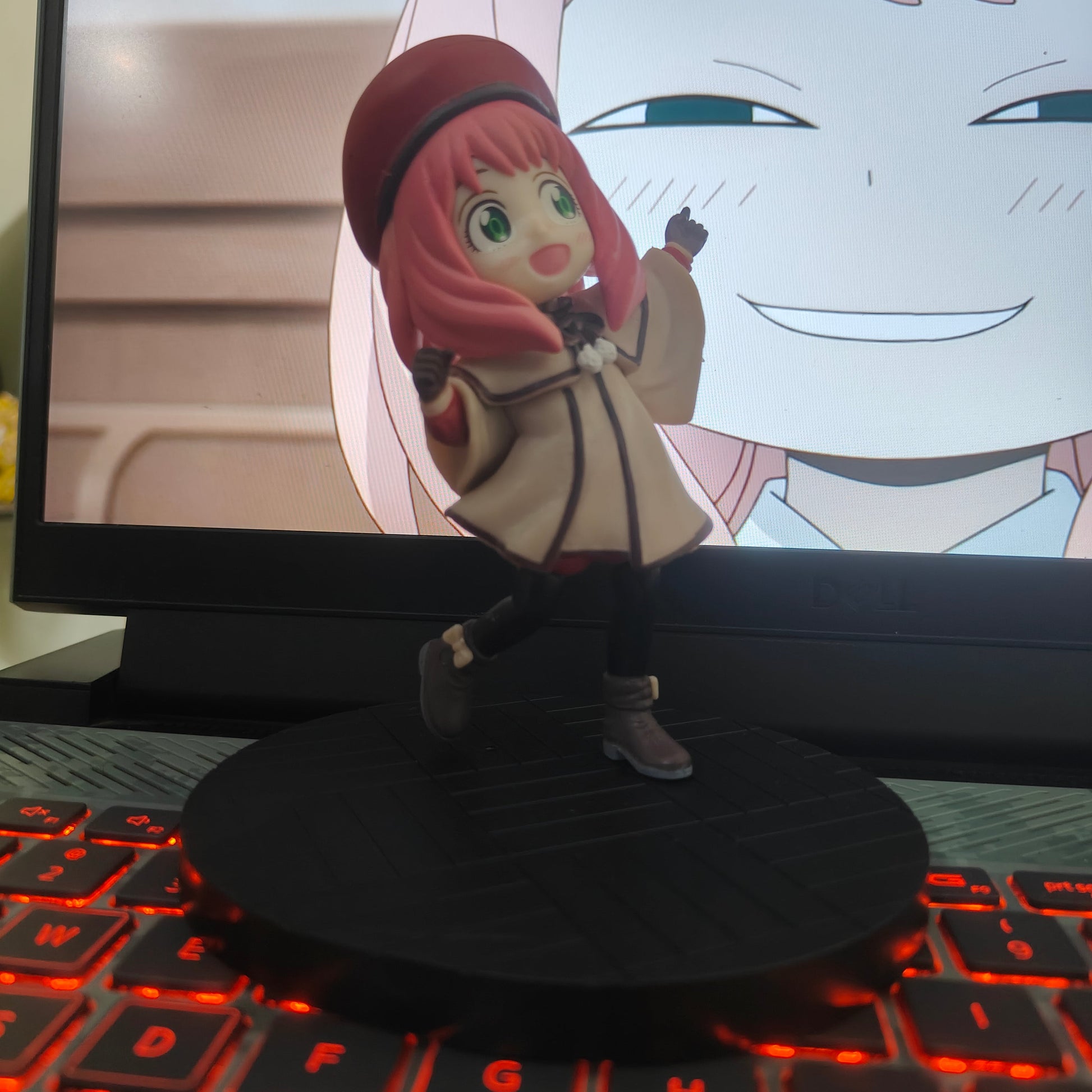 Anya Forger “Autumn Adventure” Figure – Spy x Family - Otaku Haven