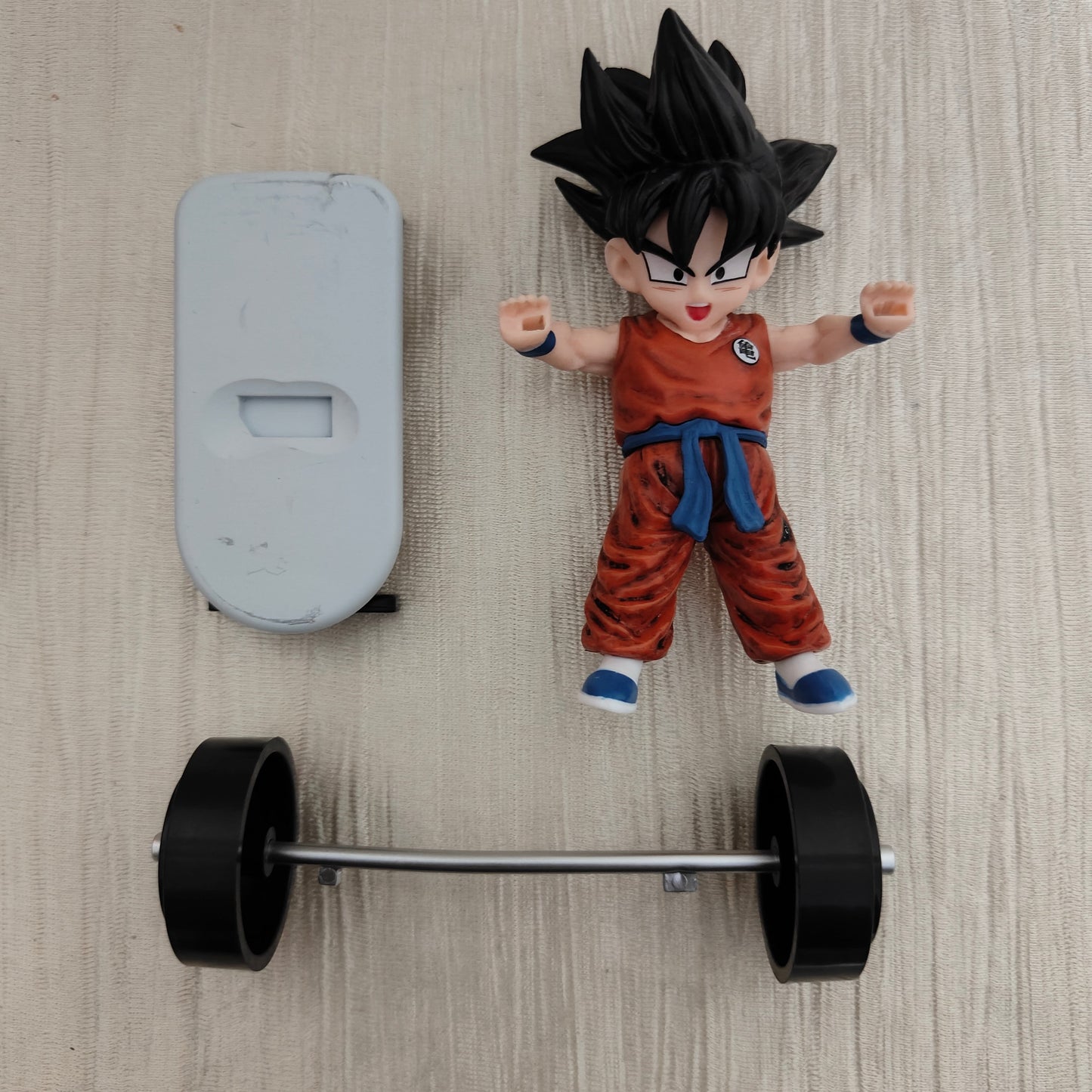 Goku Bench Press Miniature – Anime Workout Display Figure - DBZ - Otaku Haven
